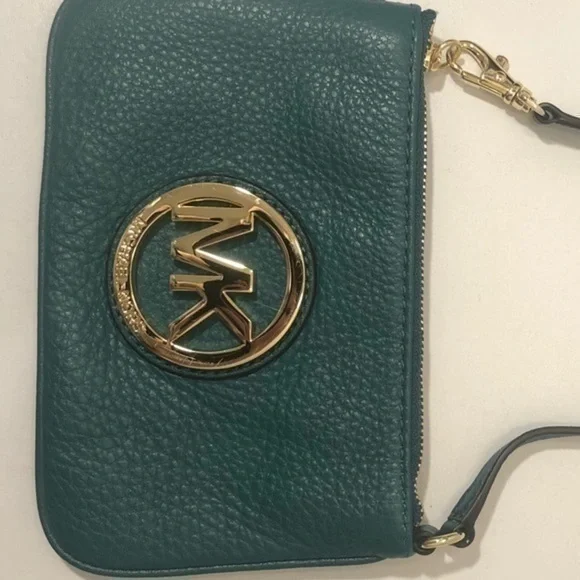 Michael kors green leather wristlet mini bag - Picture 8 of 10